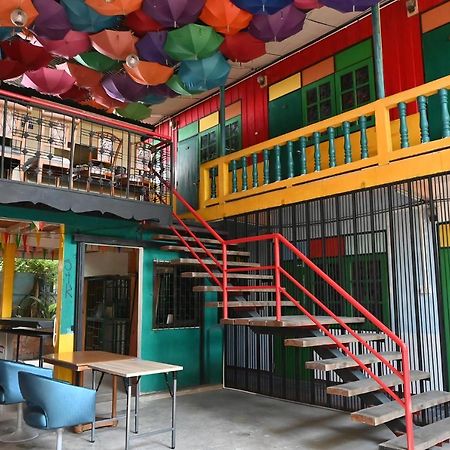 Maria Guesthouse Ayutthaya Bagian luar foto