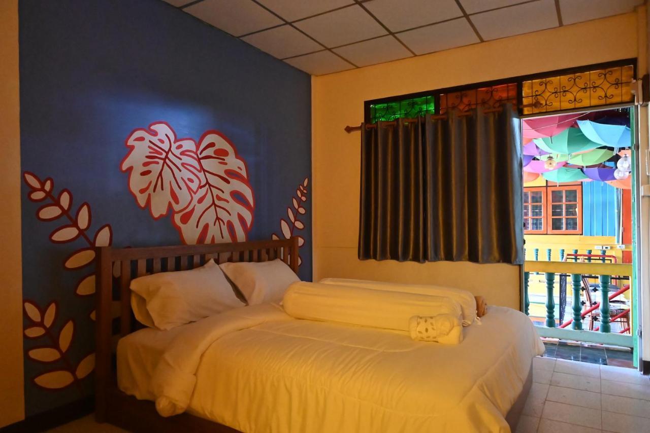 Maria Guesthouse Ayutthaya Bagian luar foto