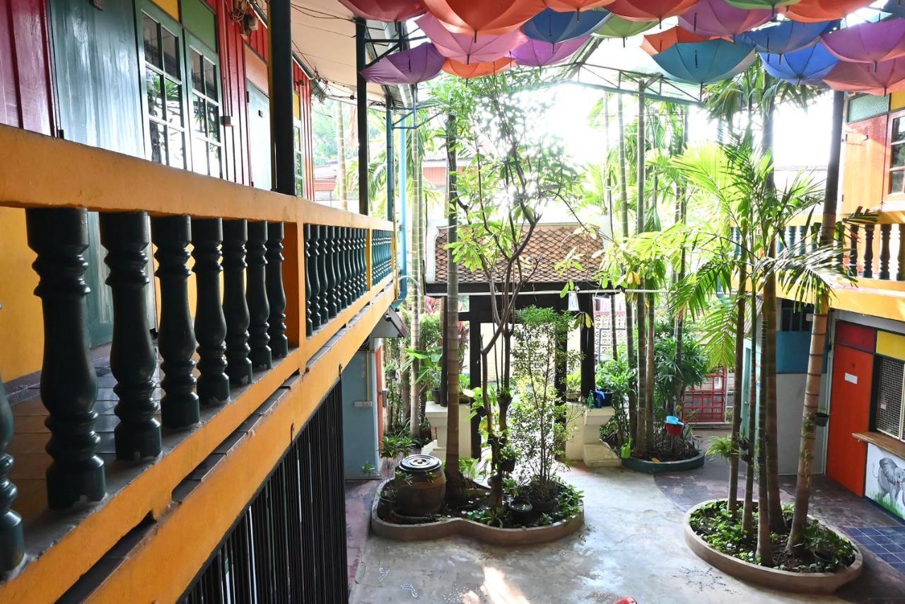 Maria Guesthouse Ayutthaya Bagian luar foto